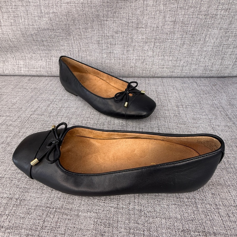 Vionic Clara Black Leather Square Toe Ballet Flats Bow Gold Hardware Womens 9